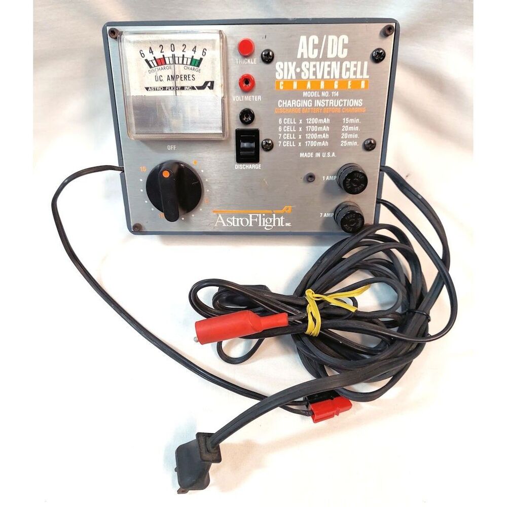 Astro Flight AC/DC Six-Seven Cell Charger Model 114 Charge from AC/Car battery